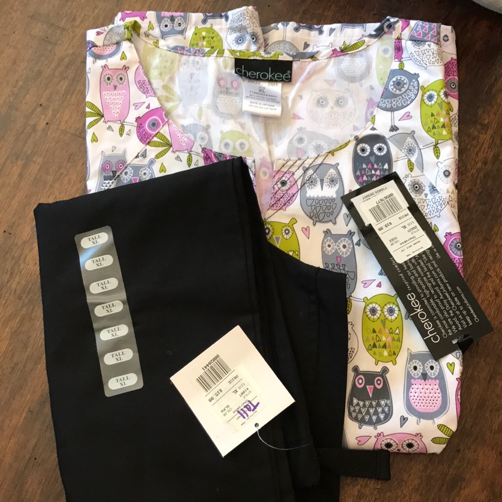 Scrub set